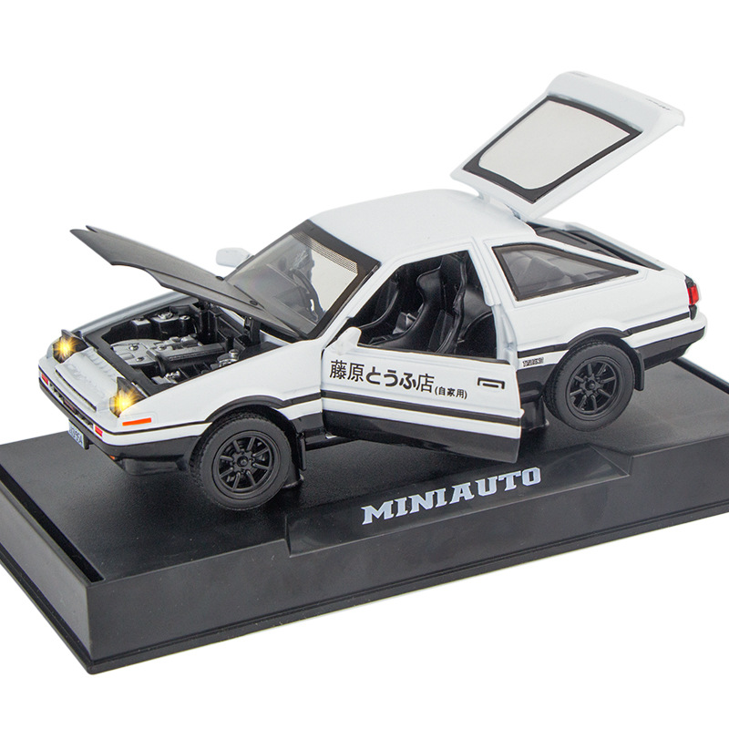 Model Kit Initial D - Modellino Auto 1:32 INITIAL D AE86