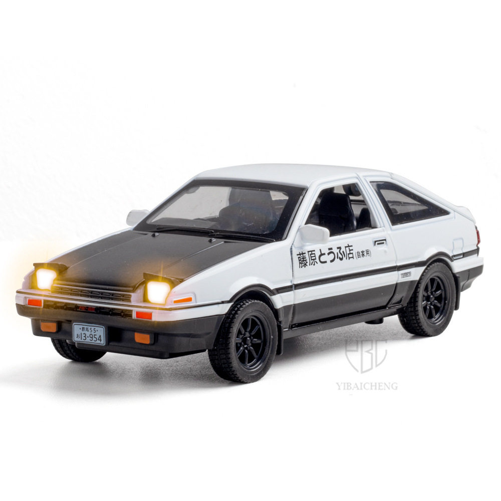 1/32 INITIAL D AE86 Modello di - Model Kit Initial D recensione e prezzo