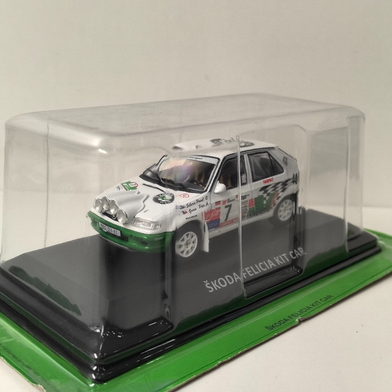 Modellino in Scala 1:43 SKODA  - Model Kit Toy recensione e prezzo