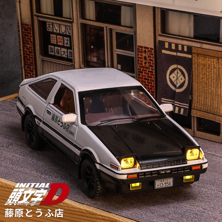 1/32 Iniziale D AE86 Giocattol - Model Kit Initial D recensione e prezzo