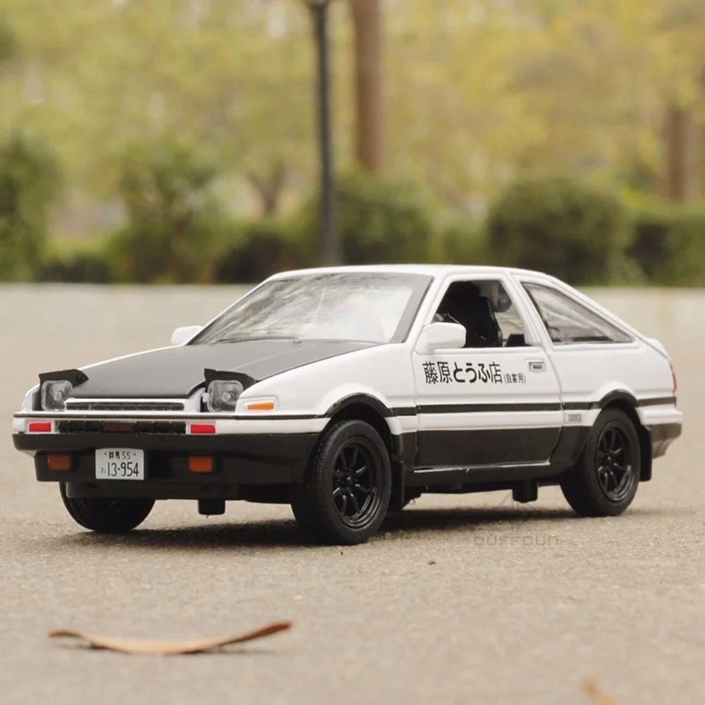 Modello di auto in scala press - Model Kit Initial D recensione e prezzo
